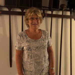 Meet your Posher, Linda
